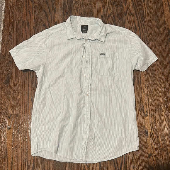 RVCA button down - Picture 1 of 2